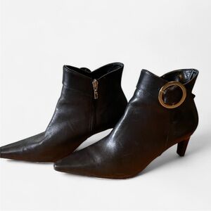 Carol Little Black Leather Mod Kitten heel bootie silver buckle size 9.5